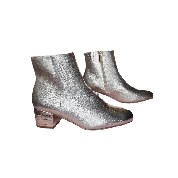 ComfortView Sidney Ankle Booties Heeled Boots Gold Croco Size 8.5W - Picture 6 of 10